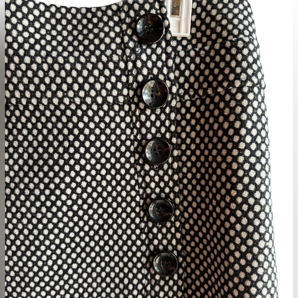 NWOT TALBOTS Black and White Polka Dot Wool Button Preppy Skirt Size 8 - Picture 3 of 8